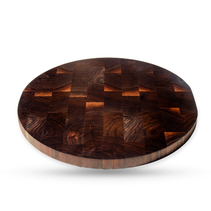 Lucia, one of the twin walnut end-grain pizza boards, product view